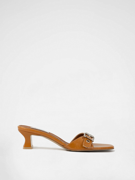 BUCKLE STRAP MULE / CAMEL