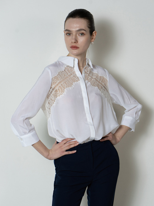 Embroidered silky blouse - white