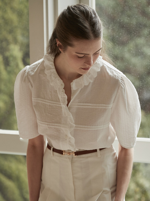 [단독]Lace collar vintage blouse - Off white