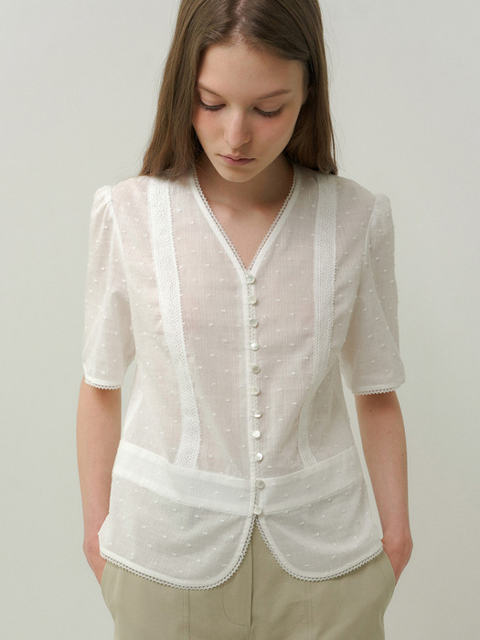 cotton lace button blouse (white)