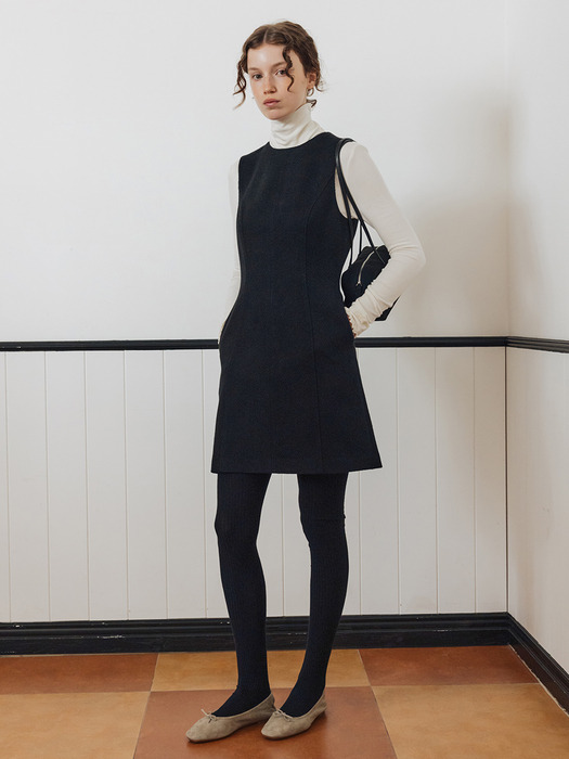 오덴세 세미 A라인 미니 원피스 (Charcoal/Black)