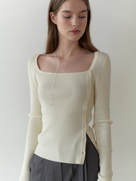 Eve button square knit (cream)