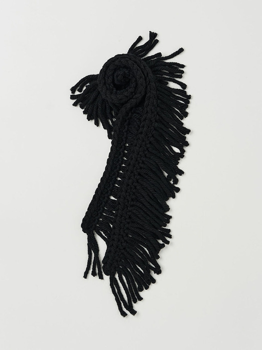 HANDMADE FRINGE SCARF IN BLACK