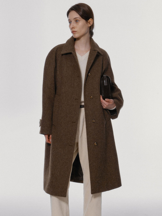 Wool balmacaan coat (Taupe)