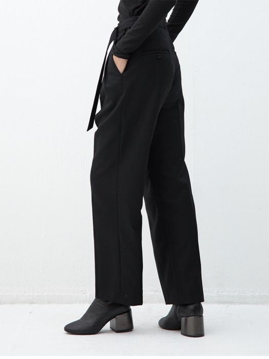 BLACK wool belted wide fit slacks(KB004)