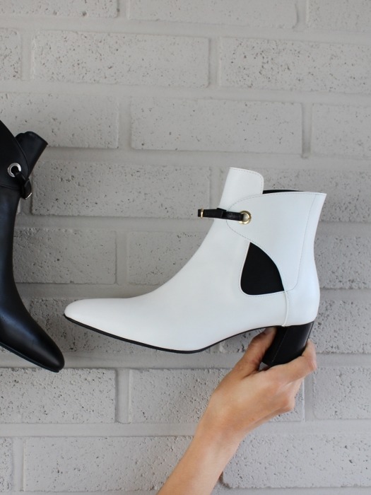 Eyelet Chelsea Boots - WH