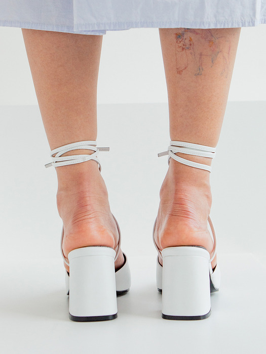 Strappy Block Heel Sandals | White