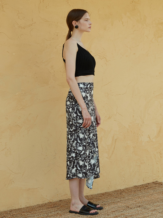 FLOWER PRINT SKIRT BL