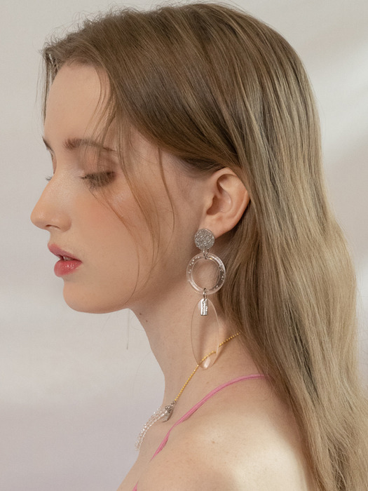 Snowy white earrings