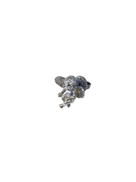 Putto earring 