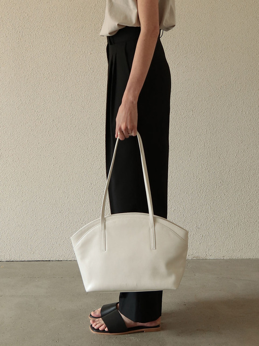 [단독]CLAM BAG 3colors