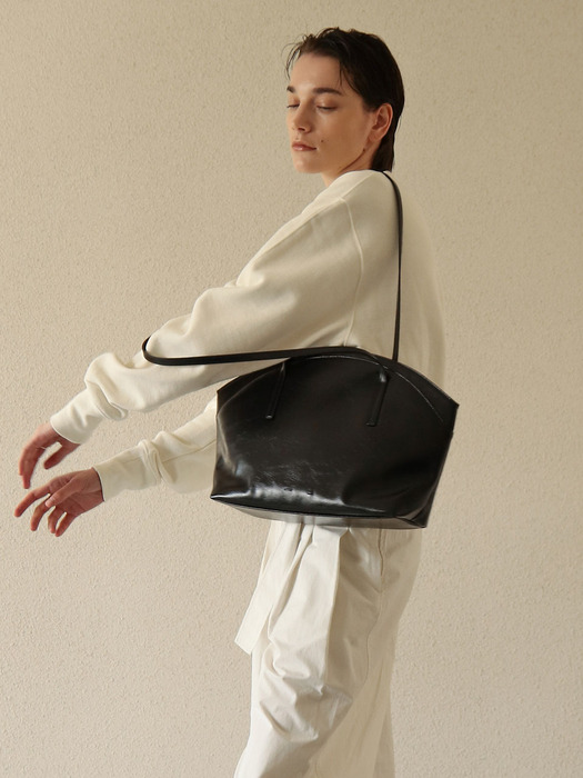 [단독]CLAM BAG 3colors