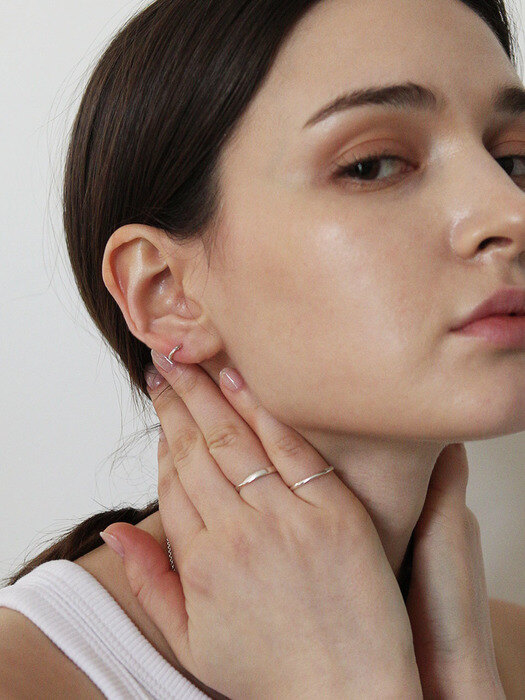 [Silver925] TNH015 Simple sleek round earring