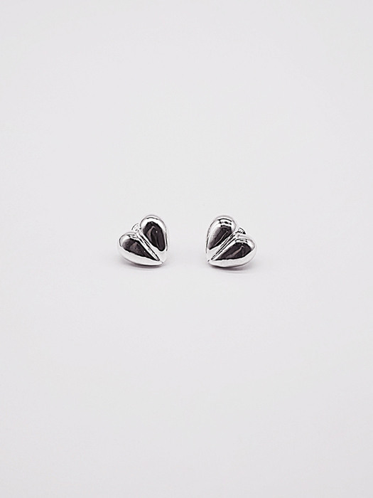 Volume heart earrings