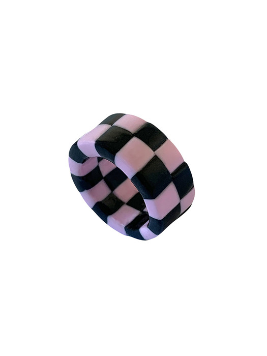 chess ring_black pink
