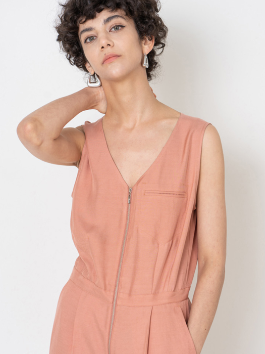 Sleeveless v-neck zip jumpsuit in pink
