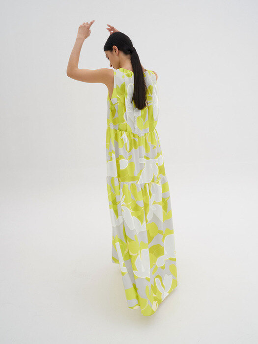 TIERED DRAPING FLORAL MAXI DRESS_PRINTED YELLOW