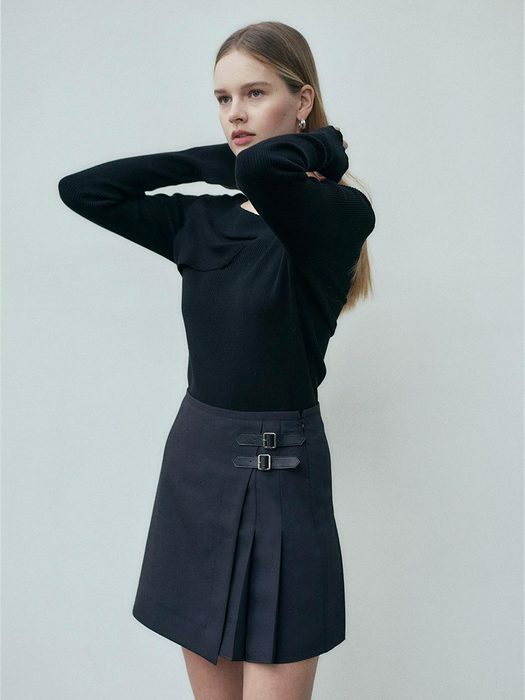 Buckle Pleats Mini Skirt SW3SS112-10