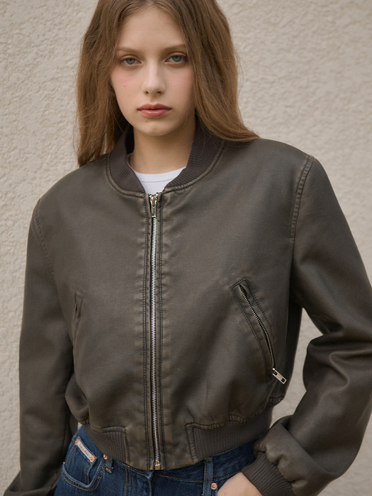 O3718 Follement washed leather jumper
