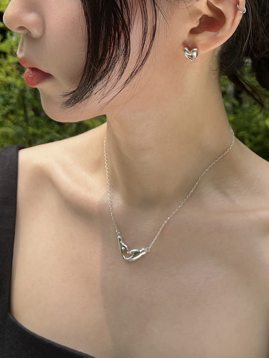 [Silver925] Mini heart hands earrings