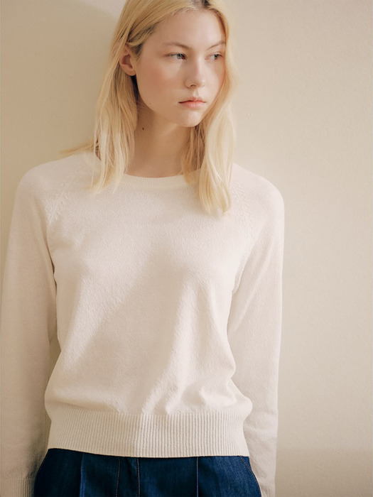 RoundNeck Pullover  White (WE4351C491)