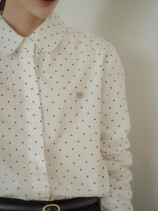 Pin dot heart detail shirt_Ivory