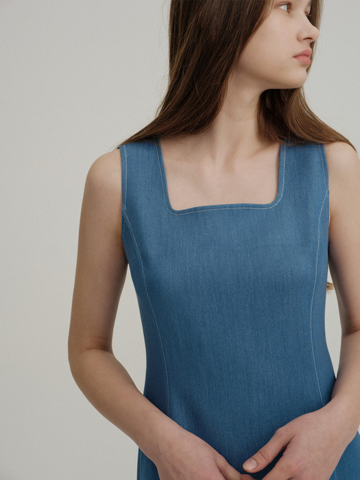 ROUND SQUARE NECK A-LINE OP (MID BLUE)