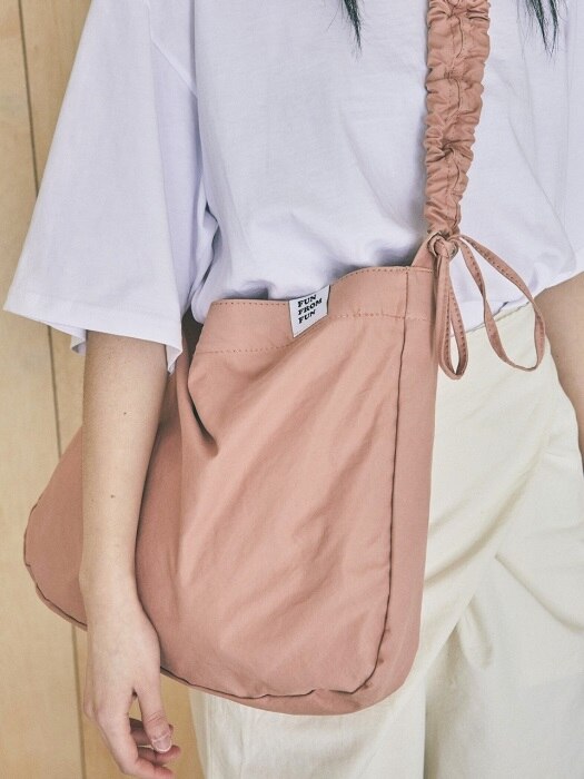 Shirring shoulder hobo bag_pink