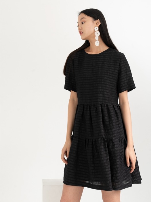 BACK RIBBON EASY DRESS . BLACK