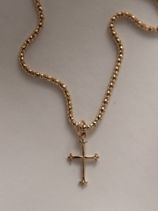 Vintage Cross Bold Necklace