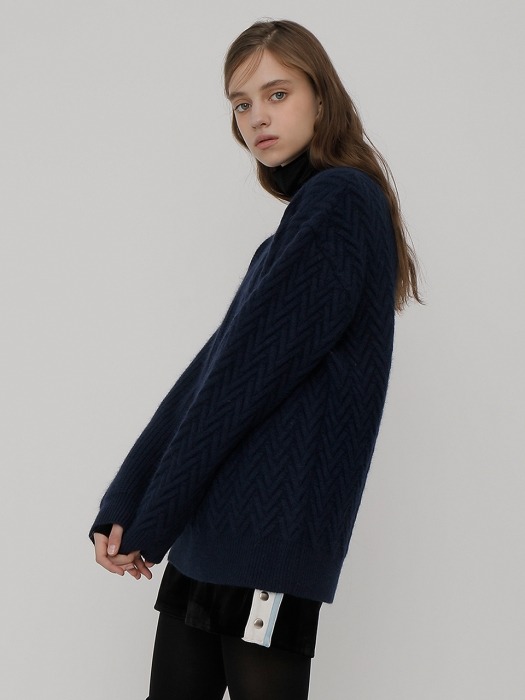 [UNISEX] R V CABLE KNIT_NAVY