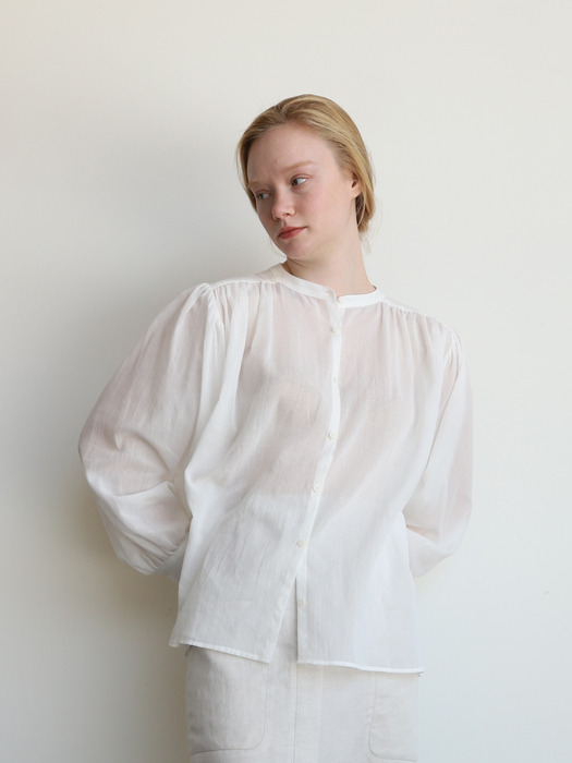 Cotton shirring blouse (ivory)
