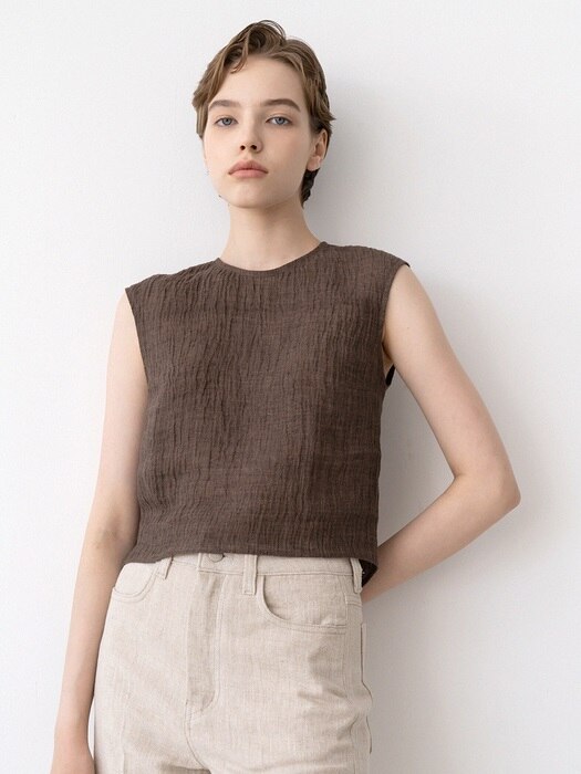 pleats crop blouse (brown)