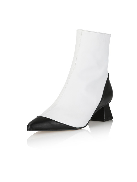 Carly Ankle Boots /  B556  White+Black