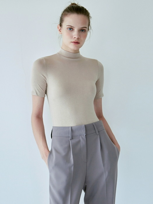 MOCK NECK HALF TOP_SKIN BEIGE