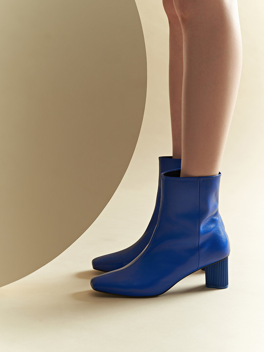 CHESS Ankle Boots (Pluto)