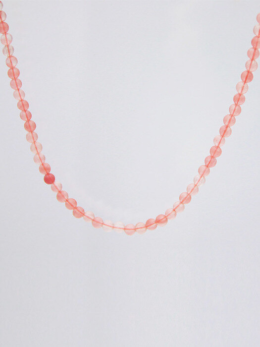 연지색 목걸이_pale pink necklace