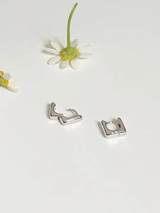 square one touch earrings 小 (2colors)