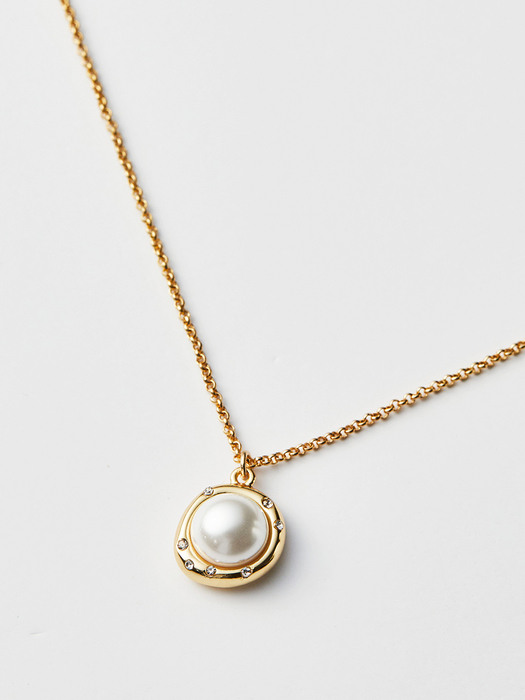 [X VINTAGE HOLLYWOOD] Pearl Pendant Necklace