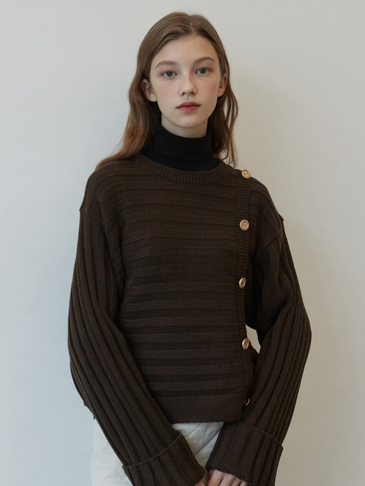 j873 roll up button knit (brown)