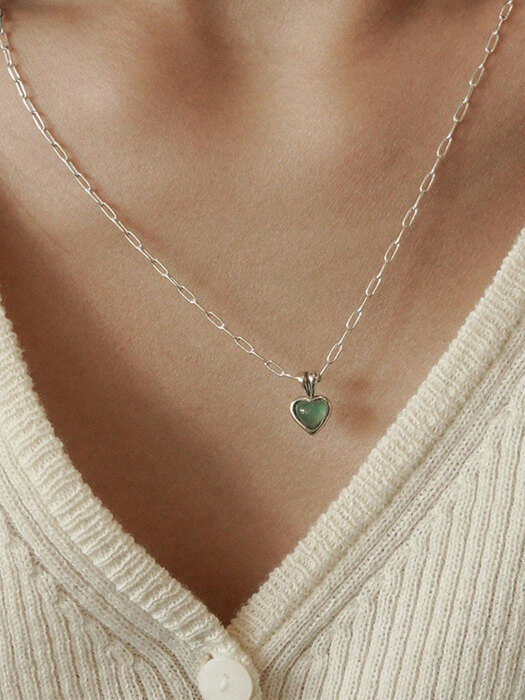 B. Heart necklace aventurine