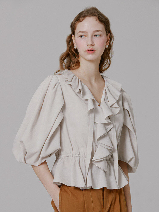 [EXCLUSIVE]Manon ruffle Volume Sleeve Blouse_Beige