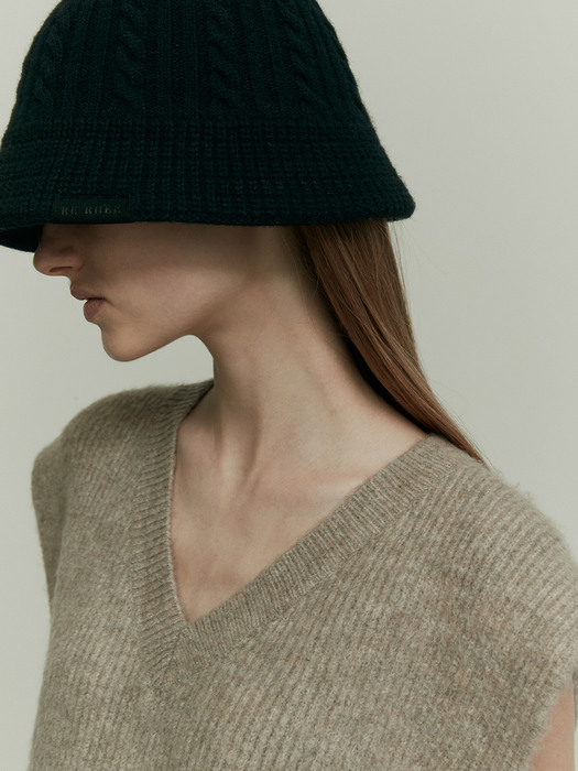 CABLE KNIT WOOL BLEND HAT BLACK