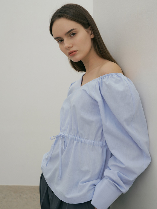 comos 793 asymmetric blouse (powder blue)