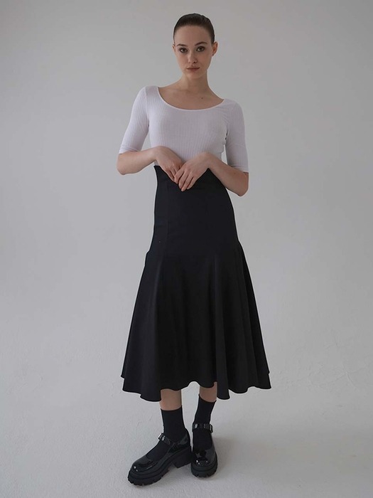 Fyona Wool High Waist Mermaid Skirt [Black]