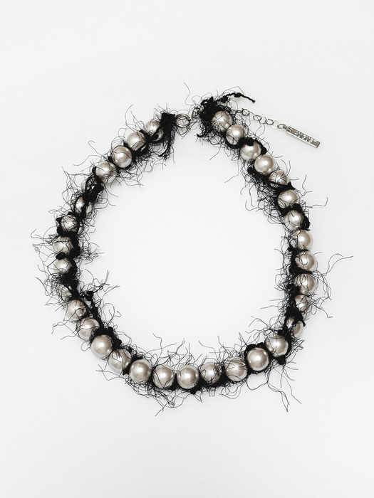 Mohair Mix Pearl Necklace / Black