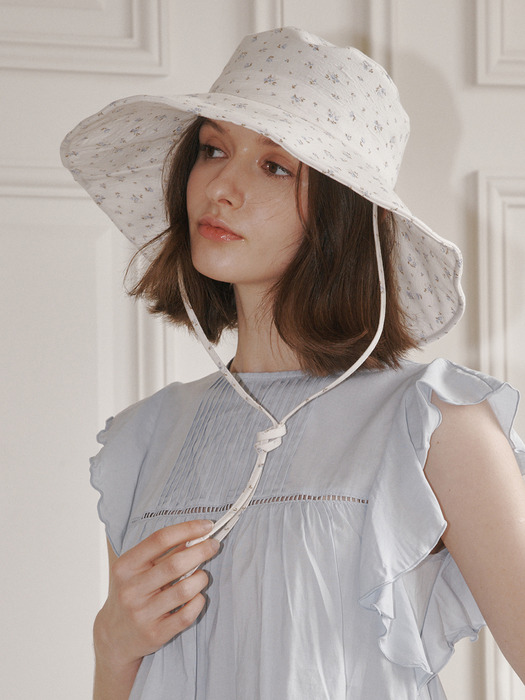 (리뉴얼) Floral Strap Wide Bucket Hat (3 Colors)