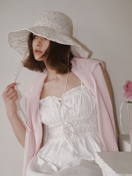 (리뉴얼) Floral Strap Wide Bucket Hat (3 Colors)