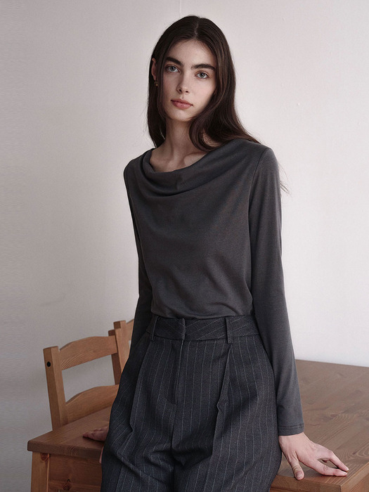 어텀 드레이프 셔링티 차콜 AUTUMN DRAPE SHIRRING TEE CHARCOAL