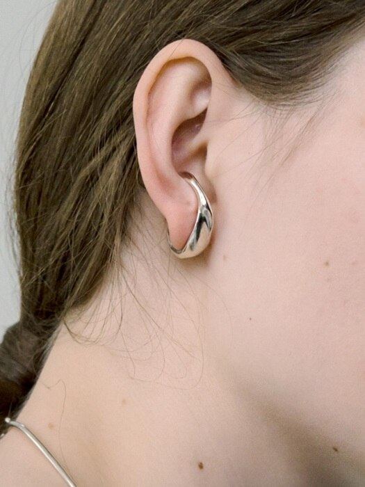 Wave ear-cuff earring